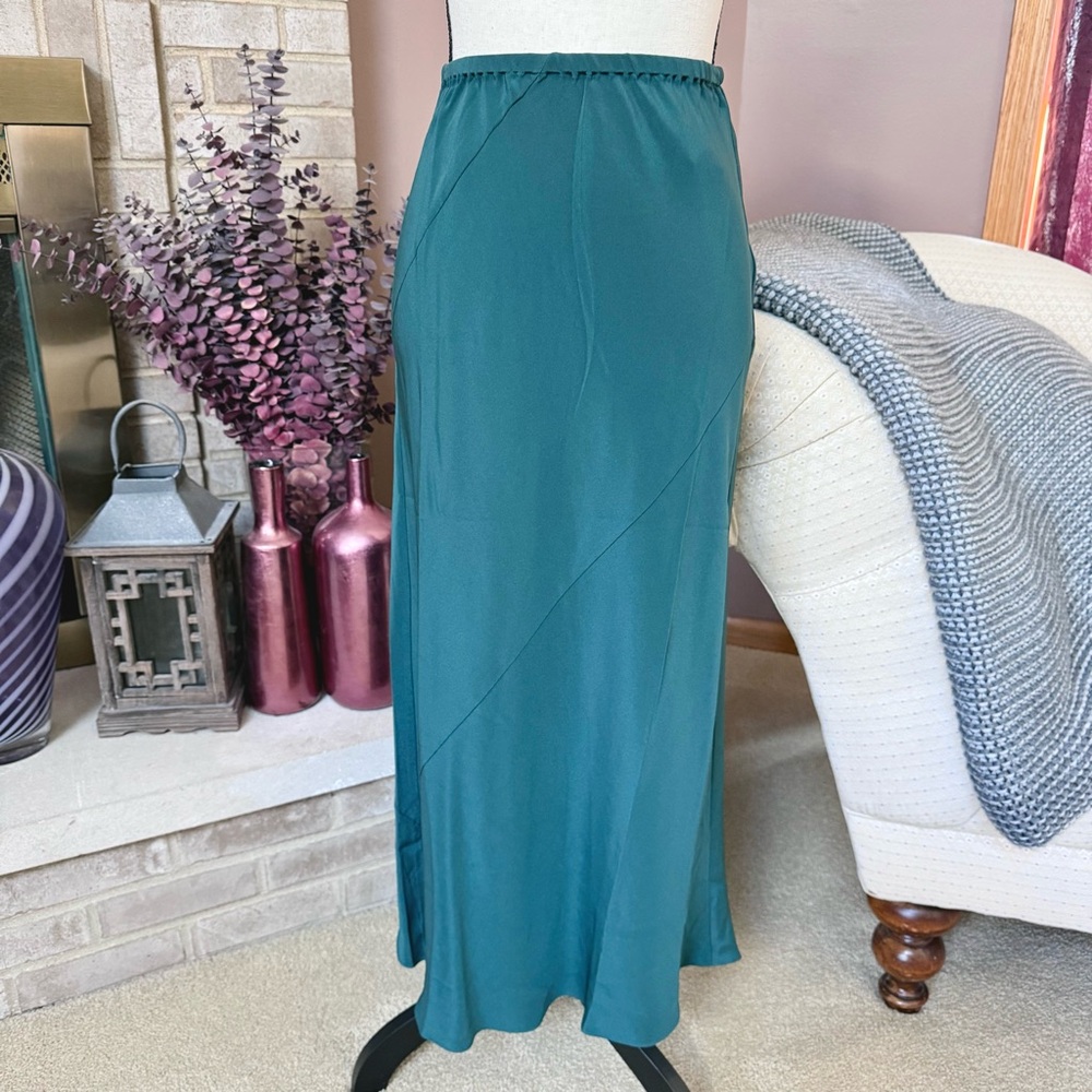 EILEEN FISHER Silk Double Crepe Bias Skirt - Pine Green